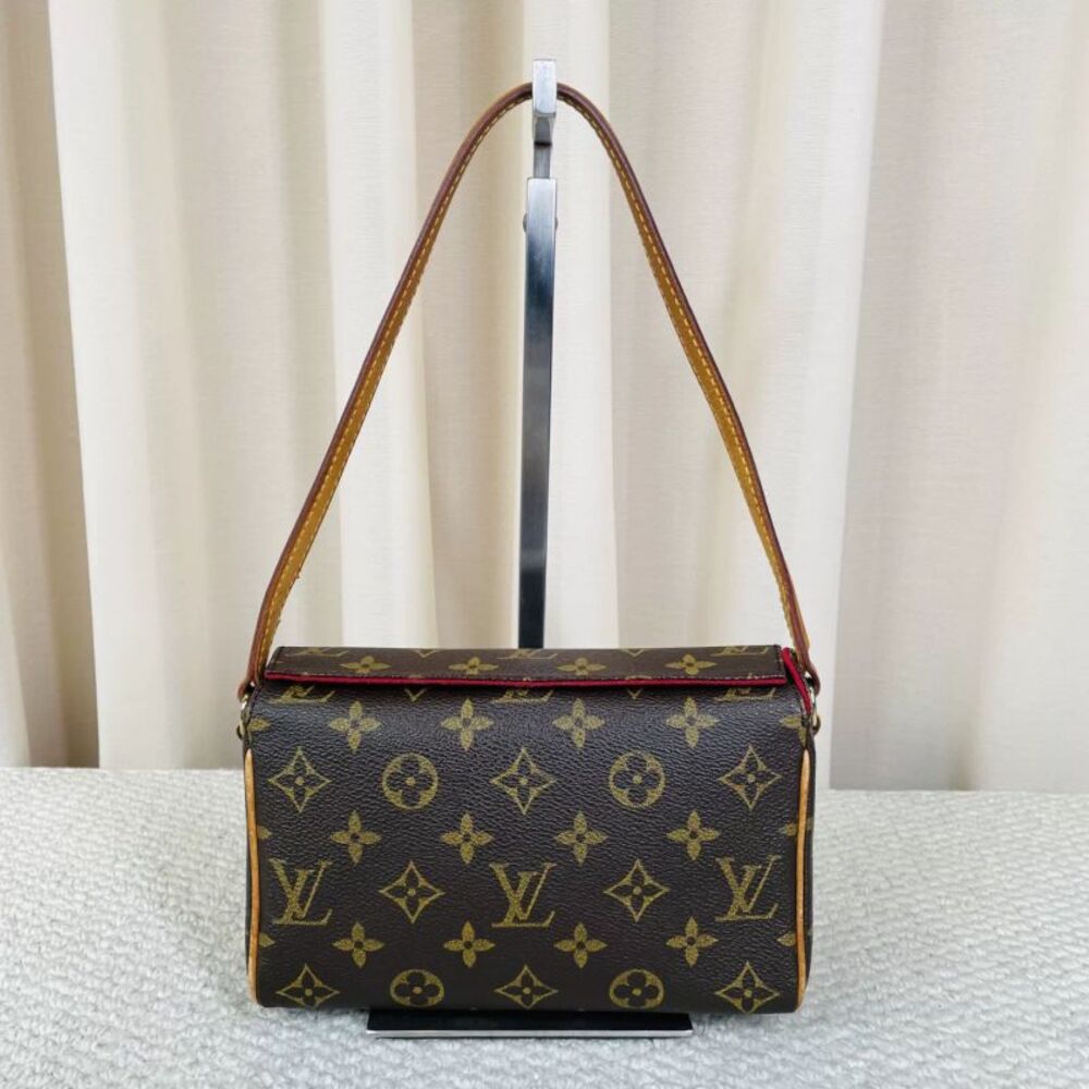 Louis Vuitton Women Pre-Loved Bag Very Good Condition
